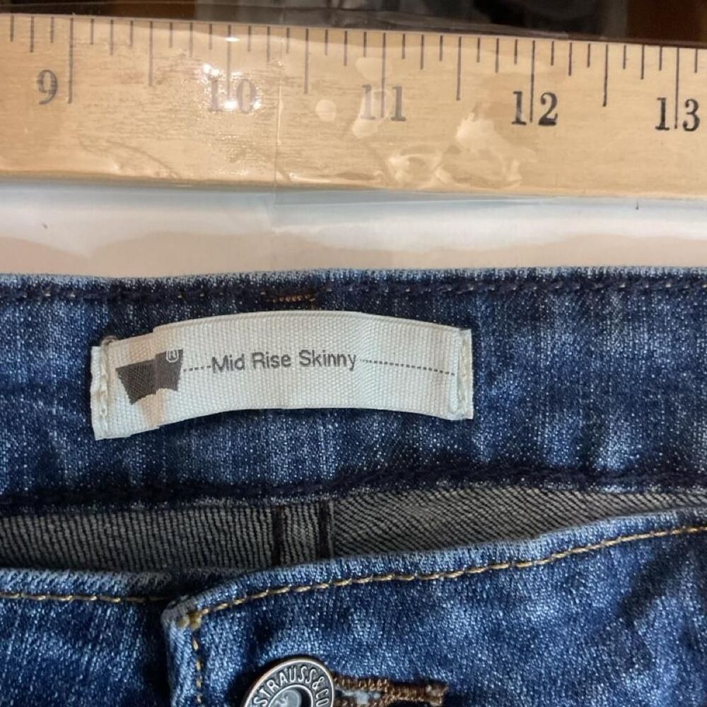 Levi-s Women's Blue and Navy Jeans - Picture 3 of 7